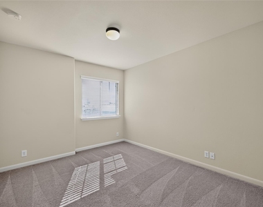 504 Old Peak Rd - Photo Thumbnail 21