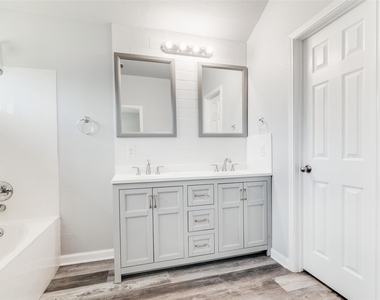 179 Valero Dr - Photo Thumbnail 9