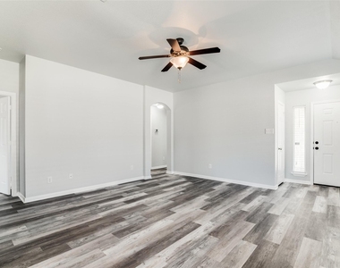 179 Valero Dr - Photo Thumbnail 5