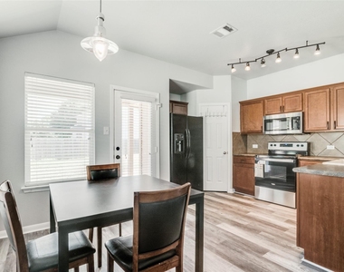 179 Valero Dr - Photo Thumbnail 2