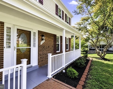 15025 Timberlake Drive - Photo Thumbnail 3