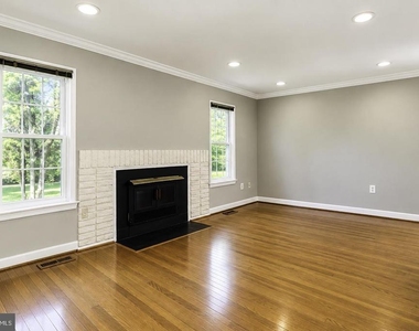 15025 Timberlake Drive - Photo Thumbnail 9