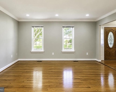 15025 Timberlake Drive - Photo Thumbnail 10