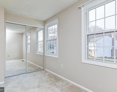 1209 Crockett Lane - Photo Thumbnail 50