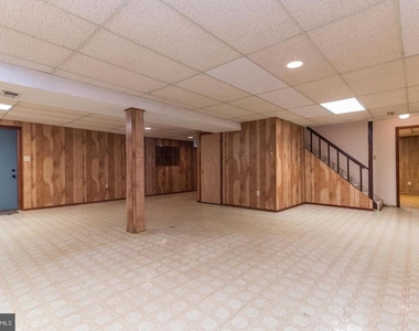 1209 Crockett Lane - Photo Thumbnail 54