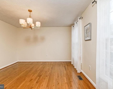 1209 Crockett Lane - Photo Thumbnail 15