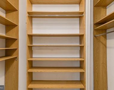 1209 Crockett Lane - Photo Thumbnail 44