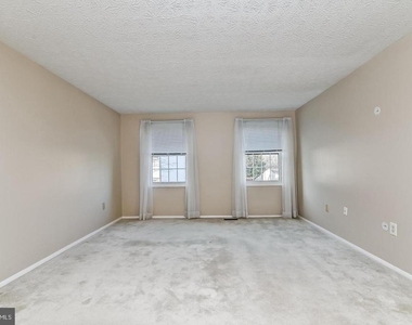 1209 Crockett Lane - Photo Thumbnail 36
