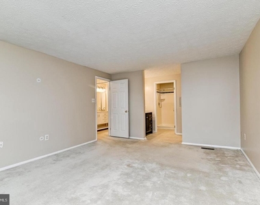 1209 Crockett Lane - Photo Thumbnail 37
