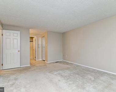 1209 Crockett Lane - Photo Thumbnail 38