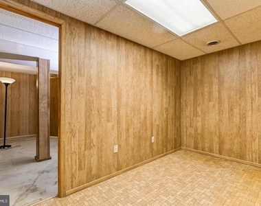 1209 Crockett Lane - Photo Thumbnail 57