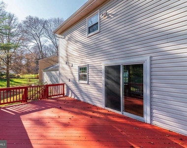 1209 Crockett Lane - Photo Thumbnail 71