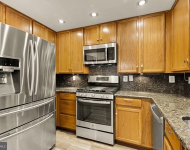 640 Orchard Ridge Drive - Photo Thumbnail 8