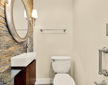 640 Orchard Ridge Drive - Photo Thumbnail 12