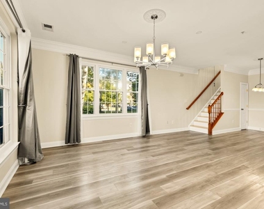 640 Orchard Ridge Drive - Photo Thumbnail 5