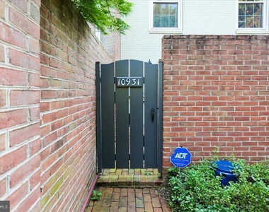 10931 Wickshire Way - Photo Thumbnail 43