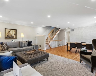 10931 Wickshire Way - Photo Thumbnail 13