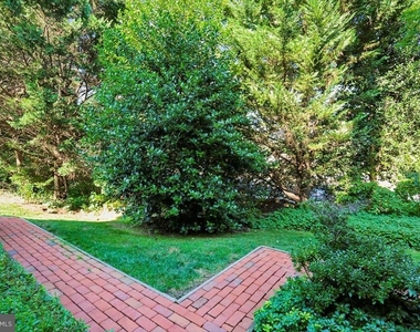 10931 Wickshire Way - Photo Thumbnail 49