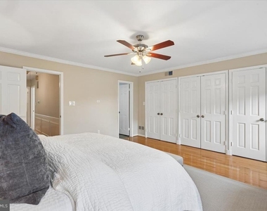 10931 Wickshire Way - Photo Thumbnail 20
