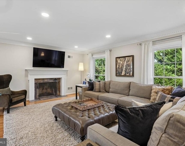 10931 Wickshire Way - Photo Thumbnail 14