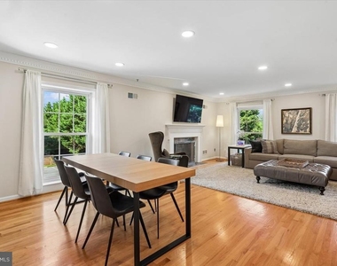 10931 Wickshire Way - Photo Thumbnail 9