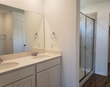 109 Red Buckeye St - Photo Thumbnail 15