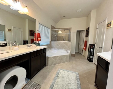 3900 Eland Dr - Photo Thumbnail 19