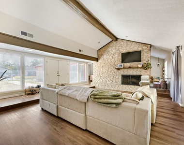 7006 Greenock St - Photo Thumbnail 3