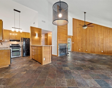 2107 Rain Water Dr - Photo Thumbnail 1