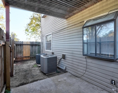 823 Taulbee Ln - Photo Thumbnail 20