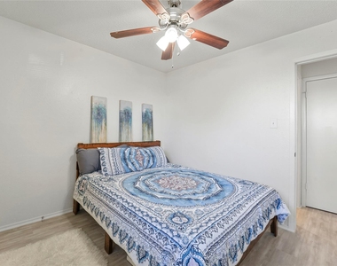 823 Taulbee Ln - Photo Thumbnail 13