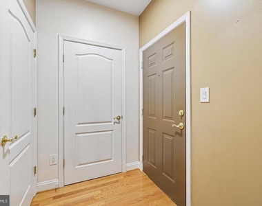 5910 Great Star Drive - Photo Thumbnail 2