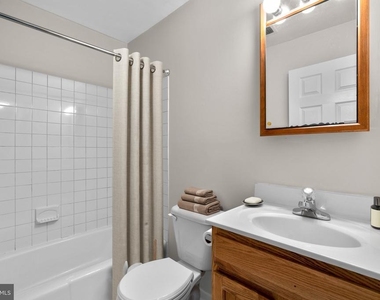 3612 Court House Drive - Photo Thumbnail 23