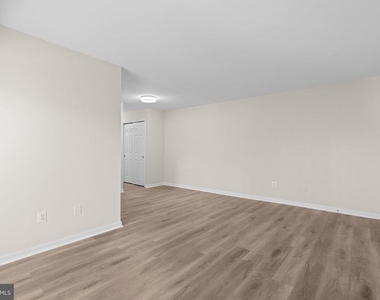 3612 Court House Drive - Photo Thumbnail 4