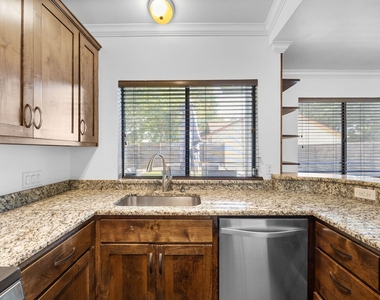 12800 Meehan Dr - Photo Thumbnail 10