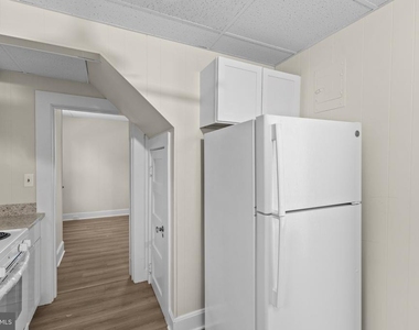 707 N Hickory Avenue - Photo Thumbnail 18