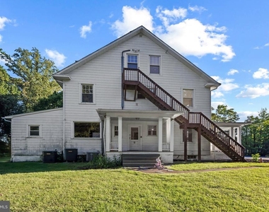 707 N Hickory Avenue - Photo Thumbnail 32