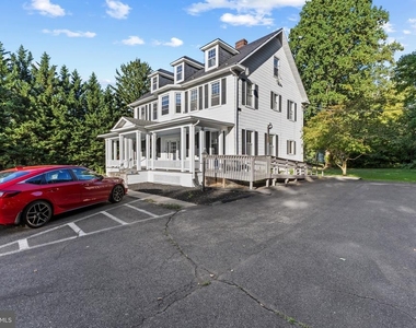 707 N Hickory Avenue - Photo Thumbnail 33