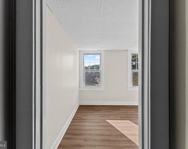 707 N Hickory Avenue - Photo Thumbnail 8