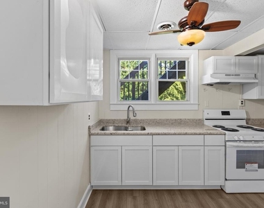 707 N Hickory Avenue - Photo Thumbnail 15