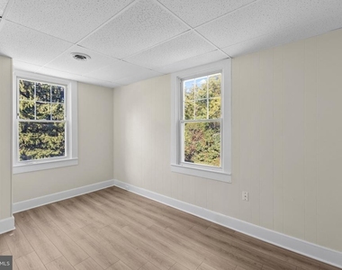 707 N Hickory Avenue - Photo Thumbnail 25