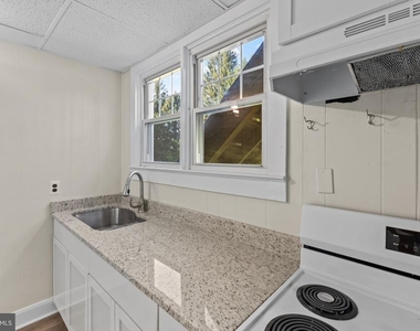 707 N Hickory Avenue - Photo Thumbnail 20