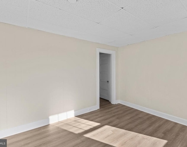 707 N Hickory Avenue - Photo Thumbnail 12