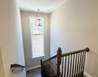 43 E Gordon Street - Photo Thumbnail 7