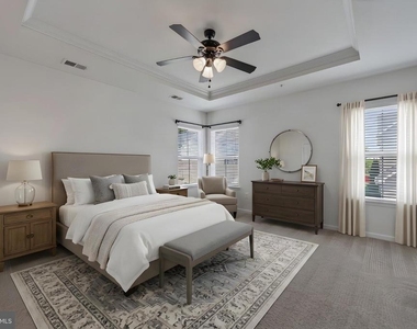 1423 Village Green Way - Photo Thumbnail 24