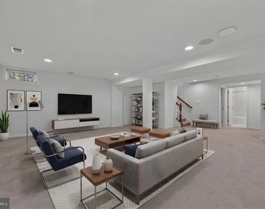 1423 Village Green Way - Photo Thumbnail 44