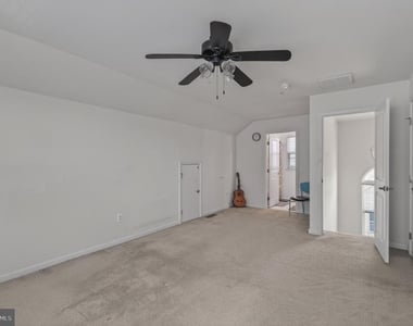 1423 Village Green Way - Photo Thumbnail 60