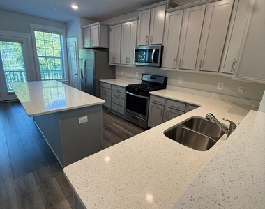 2907 Osprey Way - Photo Thumbnail 10