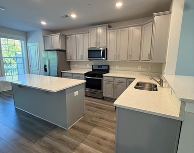 2907 Osprey Way - Photo Thumbnail 8