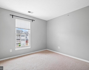 611 Himes Avenue - Photo Thumbnail 16